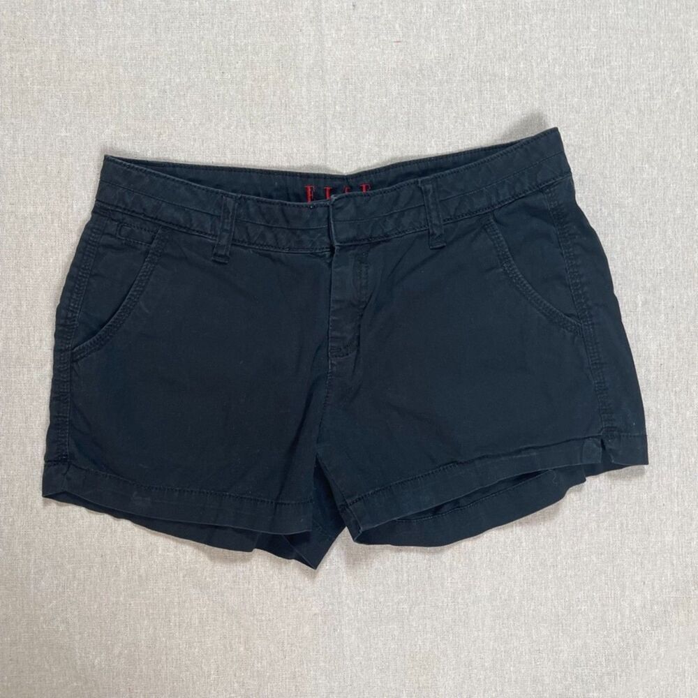 ELLE | Black Chino Shorts | Size 6